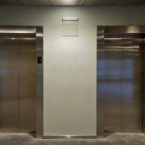 Вид главного лифтового холла БЦ «Кронос»